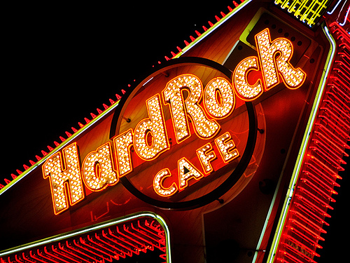 Sejarah Hard Rock: Pengenalan Merek
