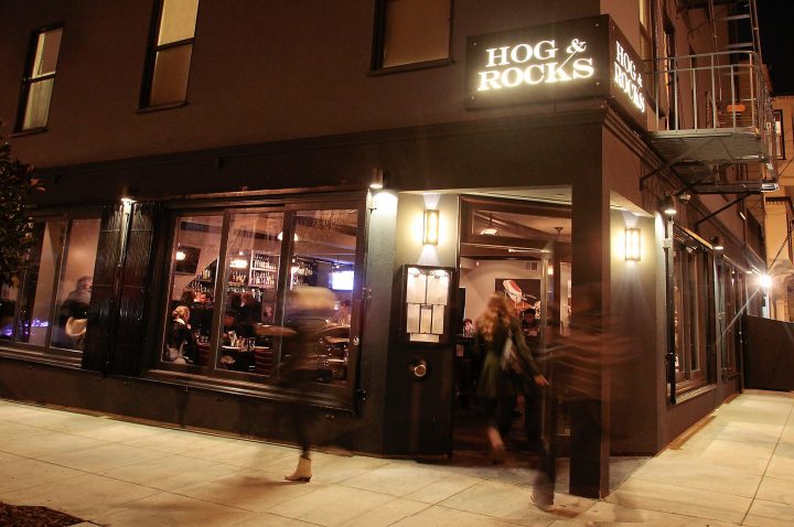 Kemewahan yang Ditawarkan Hog & Rocks Bar